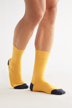 Klasické ponožky z biobavlny - žlutá hořčicová 